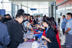 参展商们带来的新一代激光焊接机、切割机和打