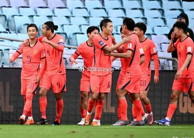 库拉索紧急召回艾德沃卡特 世界杯参赛球队主帅