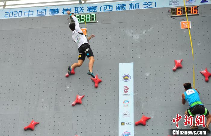 西藏首次举办速度攀岩赛 邓丽娟刷新中国纪录
