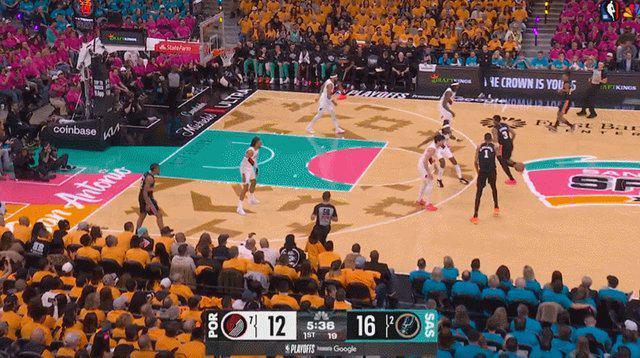 文班亚马季后赛首秀砍35分破邓肯纪录 马刺大胜